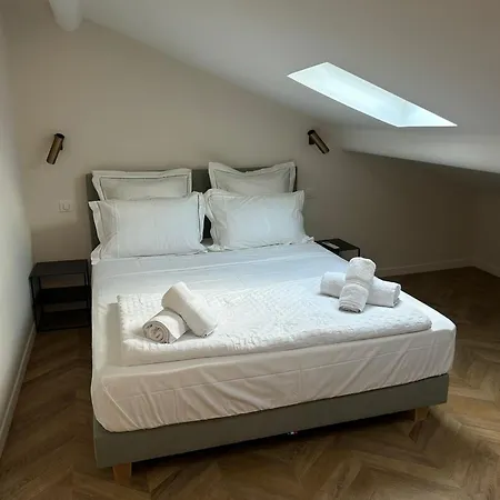 Апартаменти 3 Pieces Plein Vieil *