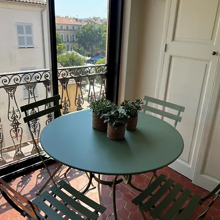 3 Pieces Plein Vieil Апартаменти