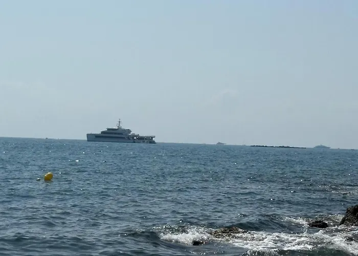 3 Pieces Plein Vieil Lejlighed Antibes