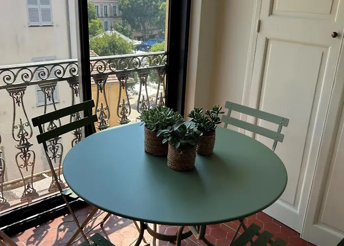 3 Pieces Plein Vieil Lejlighed